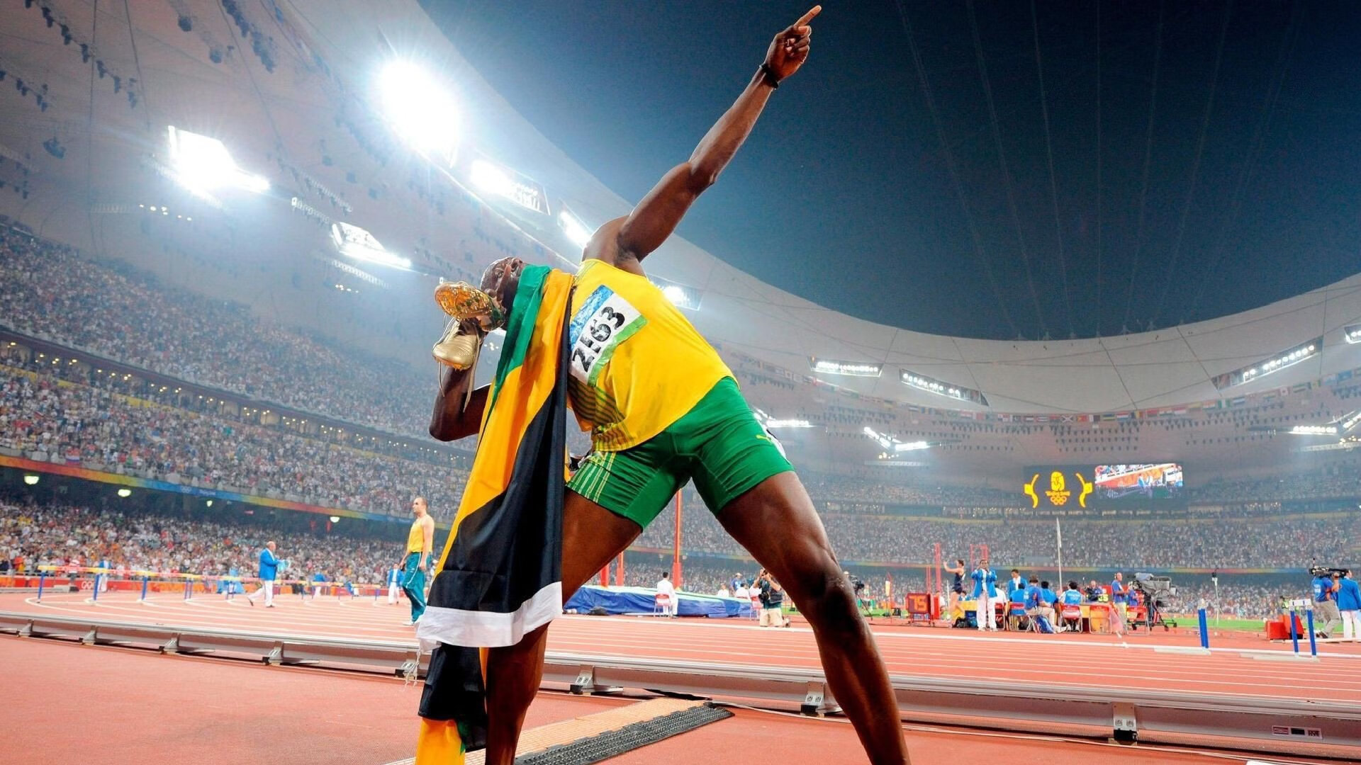 安哥拉足球队自主训练不断提高实力，安哥拉足球运动员